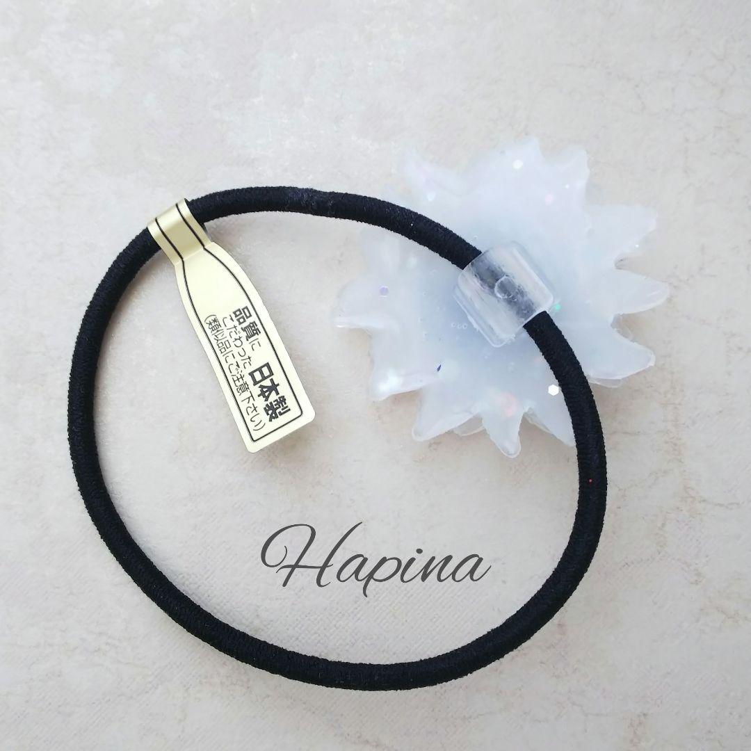 ホワイトフラワーレジンヘアゴム or ブローチ