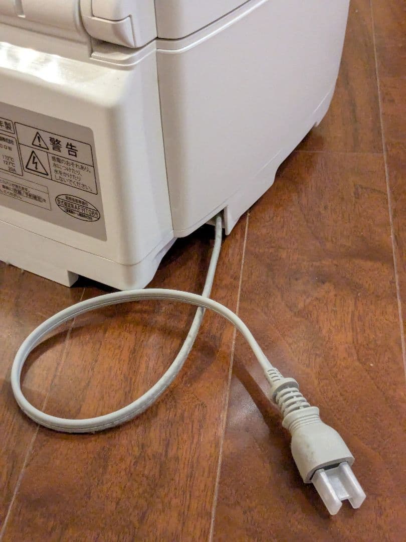 三菱電機 MITSUBISHI IH炊飯器 5.5合 NJ-VE105 15年製