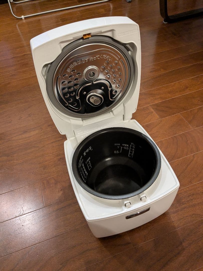 三菱電機 MITSUBISHI IH炊飯器 5.5合 NJ-VE105 15年製