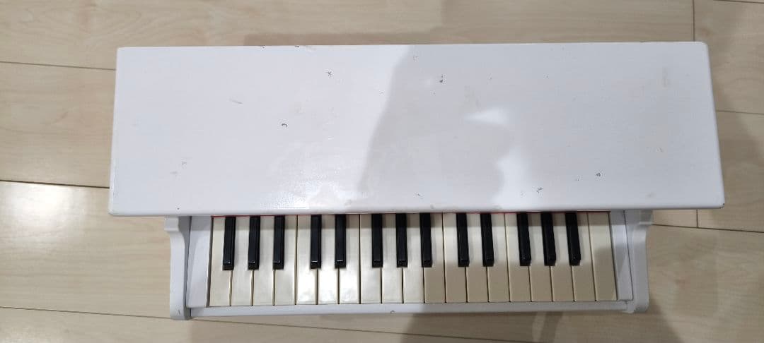 KAWAI　アップライトピアノ　白　ミニピアノ　中古品