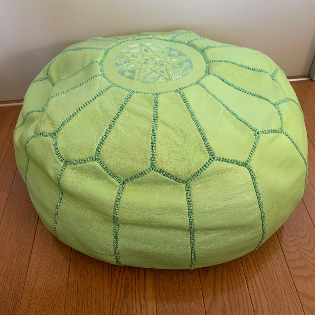 ◆美品◆ モロッコ産　クッション 革 刺繍 グリーン 可愛い