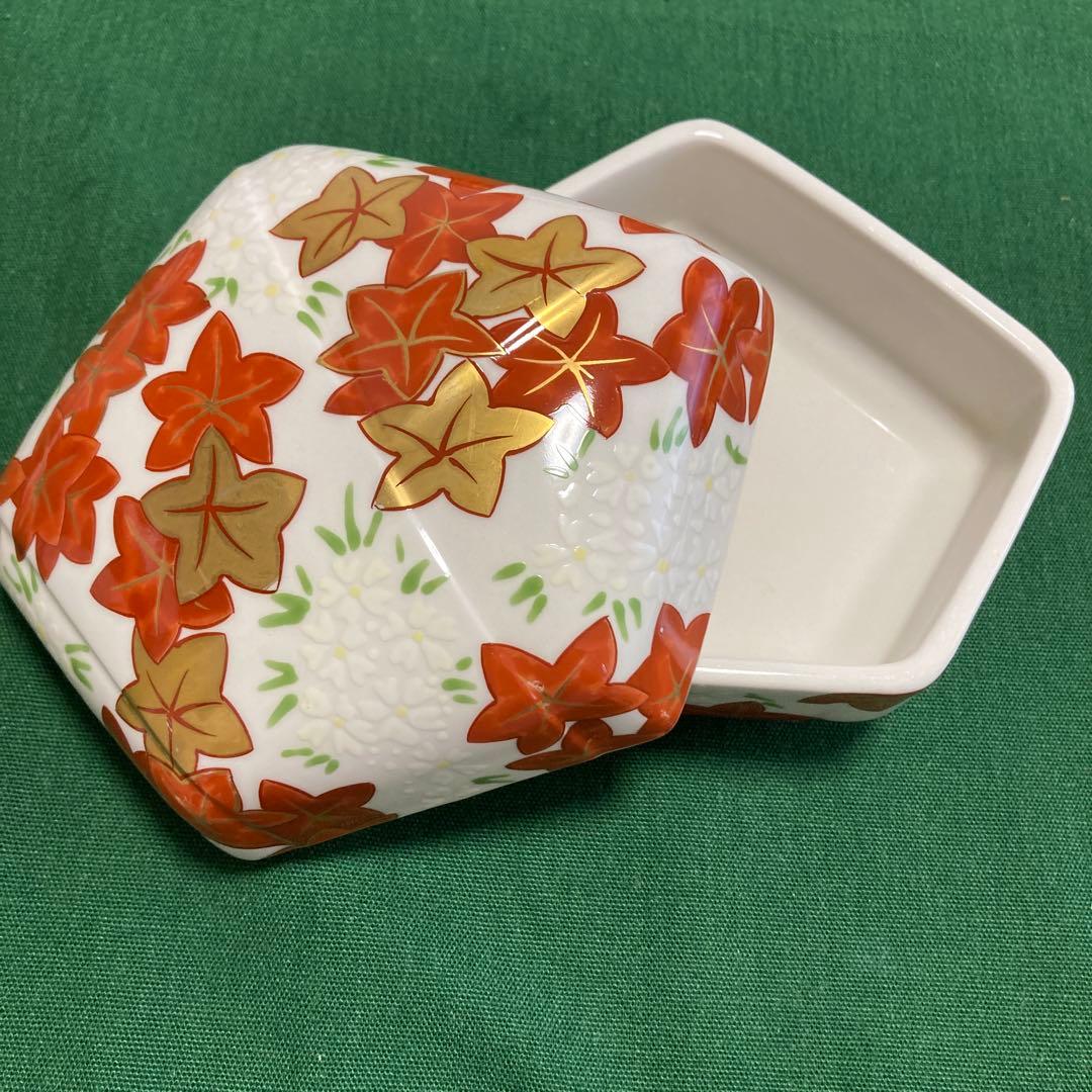 ARITA 其泉　有田焼　賞美堂　蓋もの　帝国ホテル