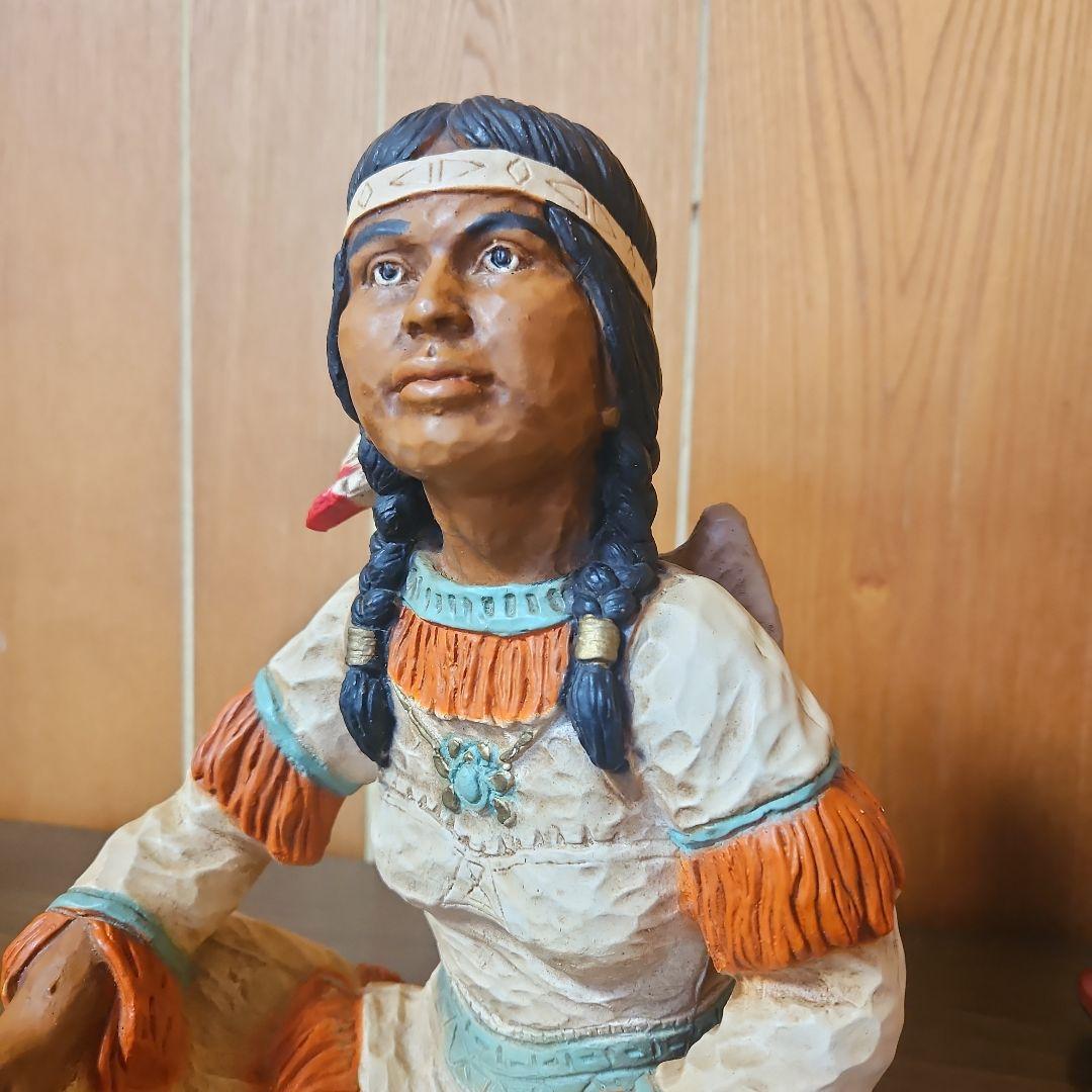 インディアン女性の置物 ネイティブアメリカン