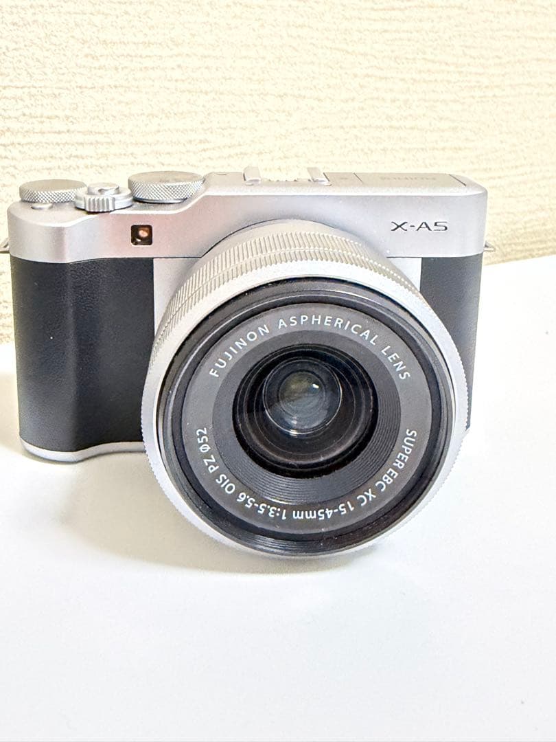 Fujifilm X-A5 シルバー