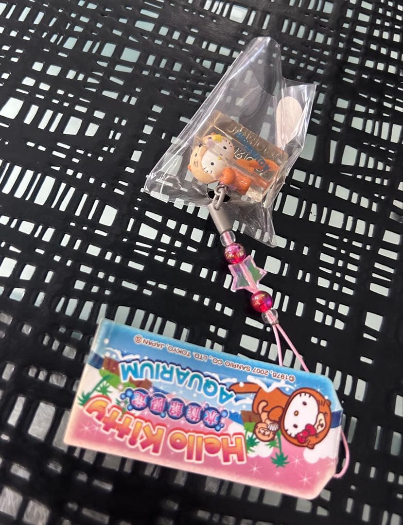 た*ぽ様 レア　2007年　水族館限定　キューブビーズねつけ　ご当地キティ　ハロ