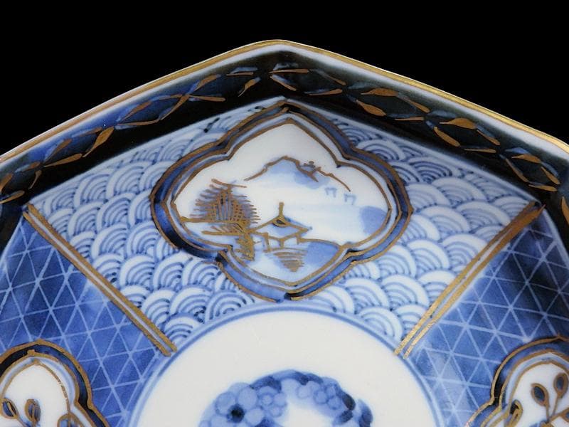 古伊万里　青海波に墨弾籠目紋　楼閣山水に花の図　八角皿２枚F205AS-fbud