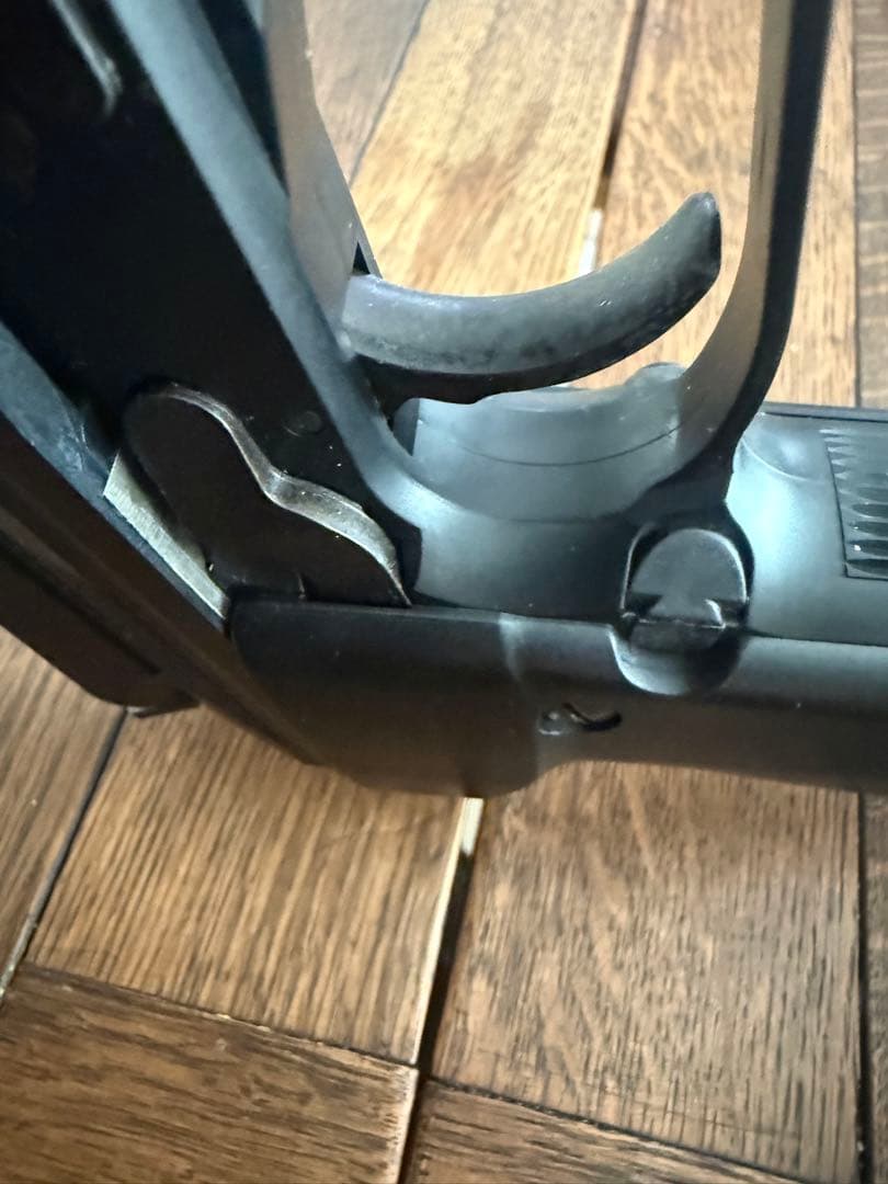 ジャンク品 鑑賞用 KSC M93R AUTO9 ロボコップ