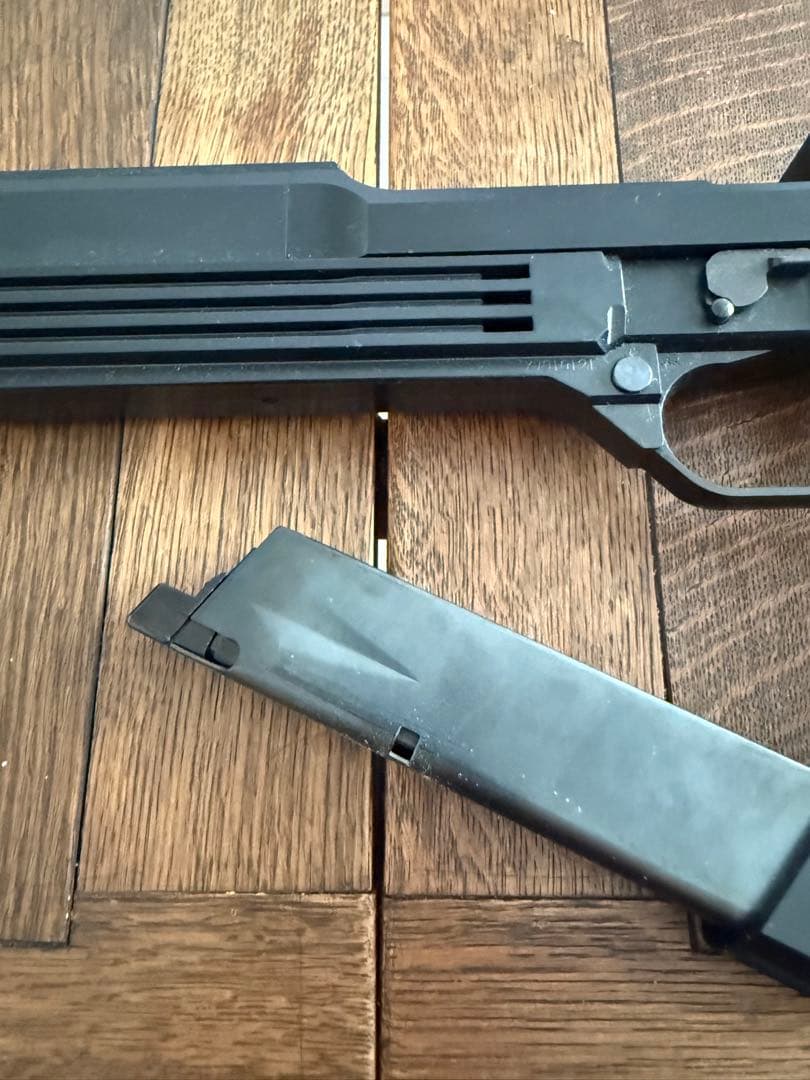 ジャンク品 鑑賞用 KSC M93R AUTO9 ロボコップ