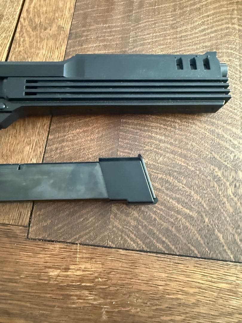 ジャンク品 鑑賞用 KSC M93R AUTO9 ロボコップ