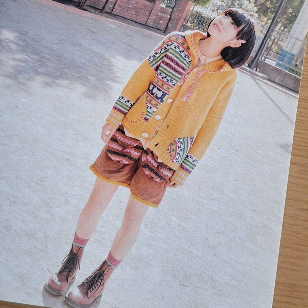 IDOL AND READ 002 あのanoあの落書風 あのちゃんサイン+写真