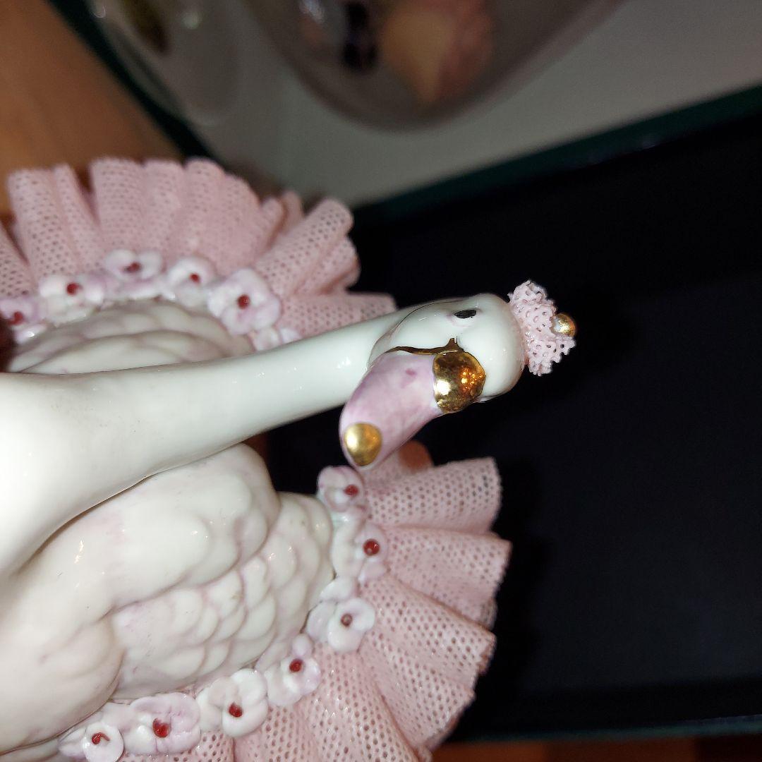 Irish Dresden Ireland　白鳥　レース　ピンク　置物