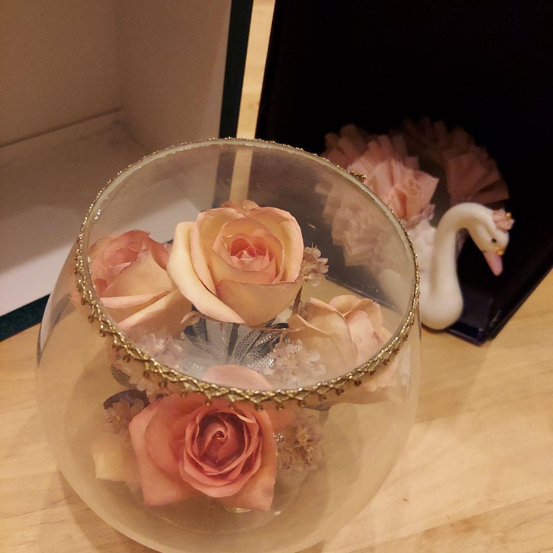 Irish Dresden Ireland　白鳥　レース　ピンク　置物