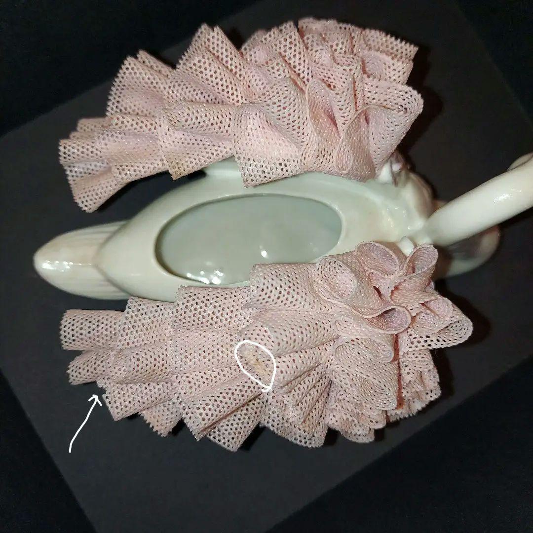 Irish Dresden Ireland　白鳥　レース　ピンク　置物