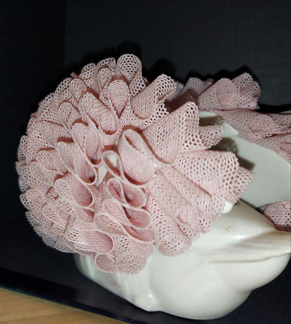 Irish Dresden Ireland　白鳥　レース　ピンク　置物