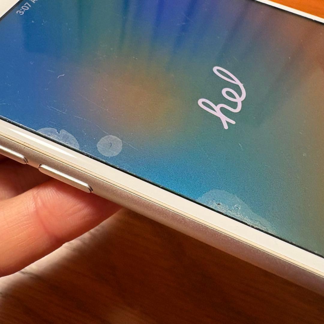 iPhone 8 64GB ホワイト 本体のみ