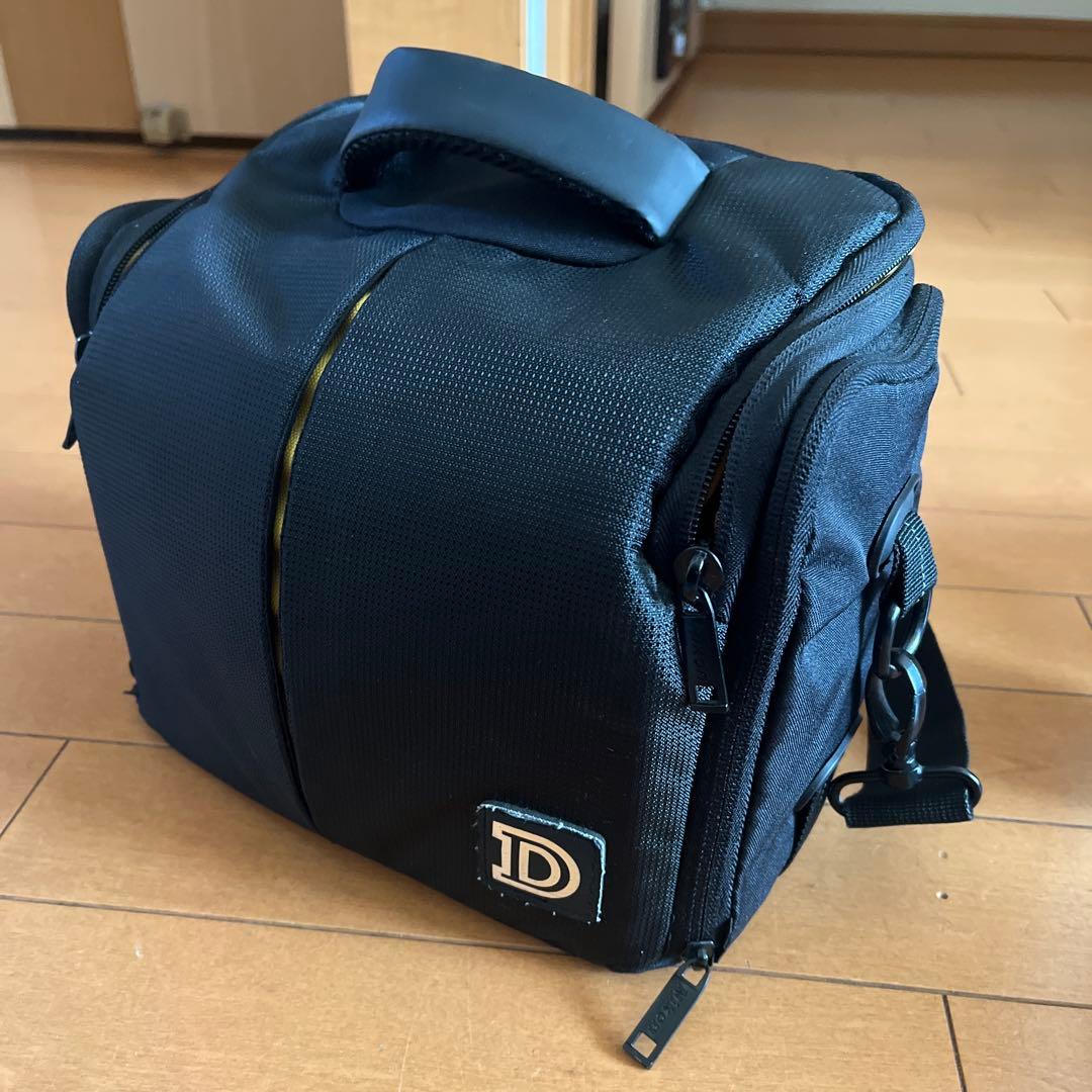 ショット数少：Nikon D5100 18-55/55-300VR Kit