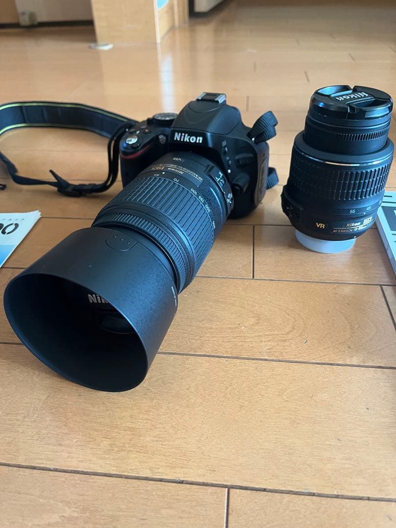 ショット数少：Nikon D5100 18-55/55-300VR Kit