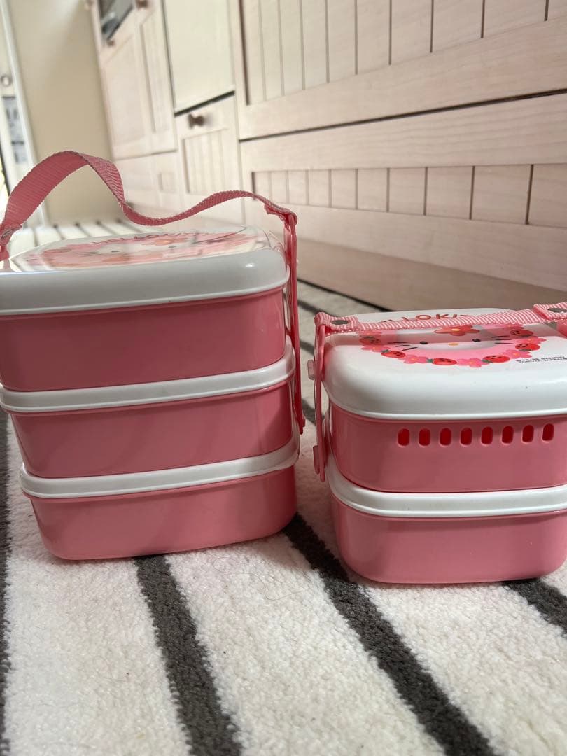 ハローキティ　レトロ　ピクニックボックス　お弁当箱