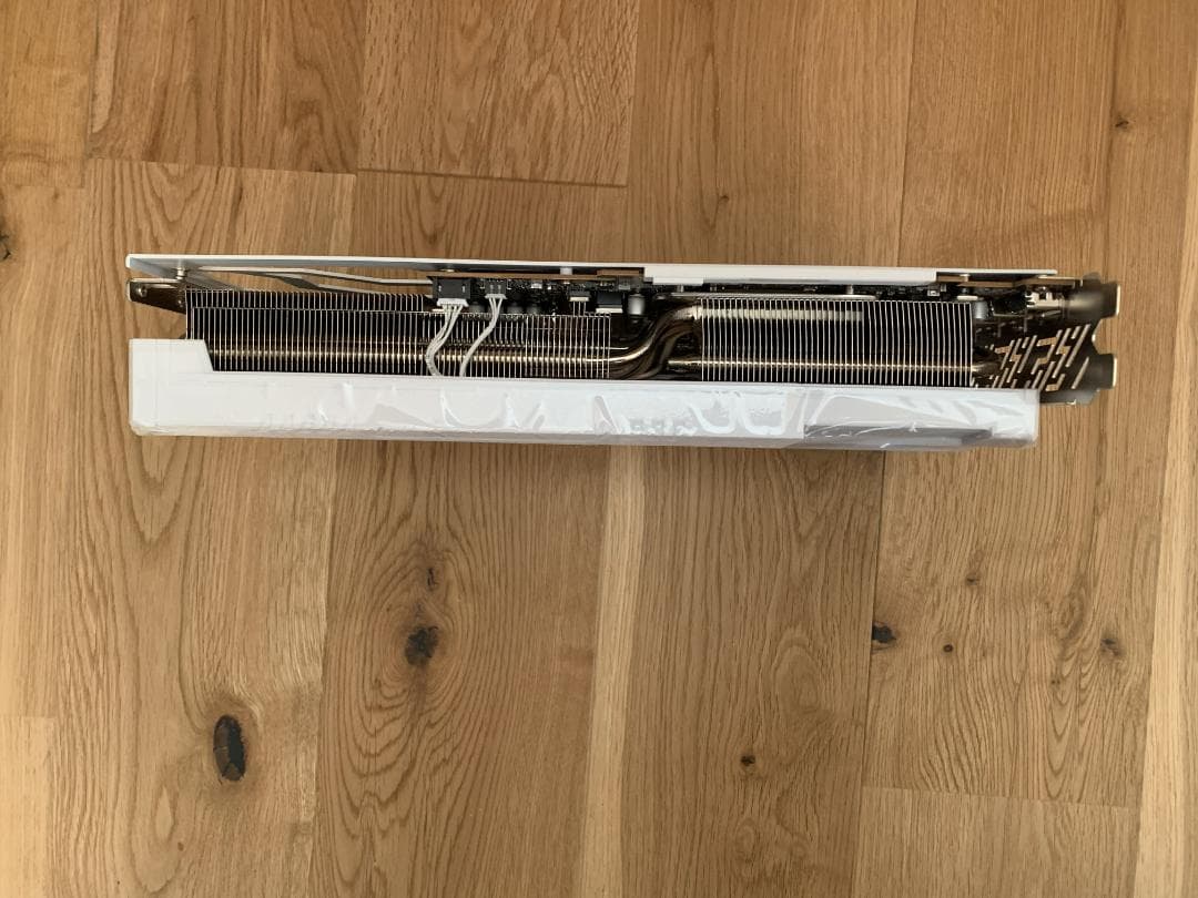 グラフィックボード・グラボ・ビデオカード ASRock Steel Legend RX 9070 XT 16GB