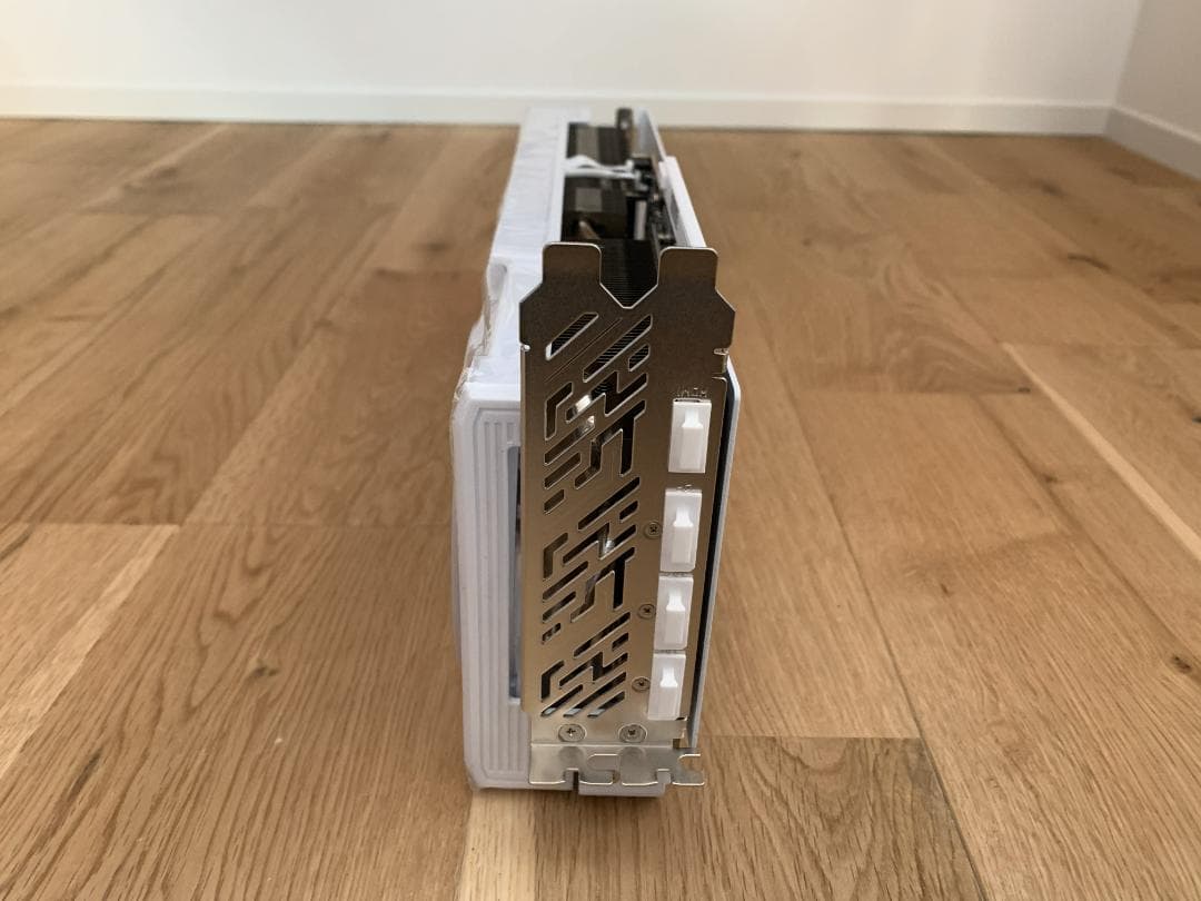 グラフィックボード・グラボ・ビデオカード ASRock Steel Legend RX 9070 XT 16GB