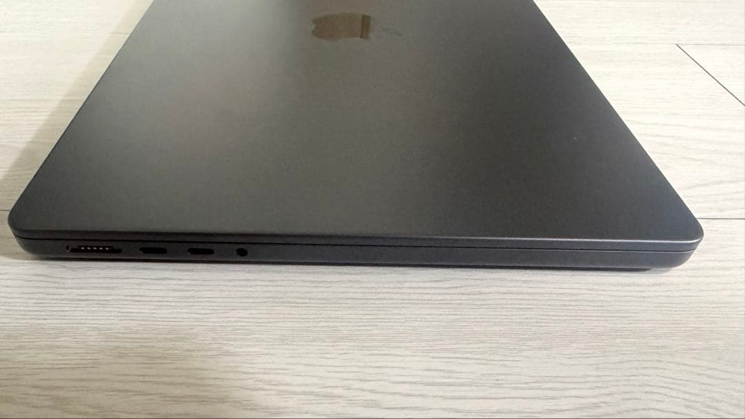 MacBook Pro 14インチ 2024年モデル　M4チップ