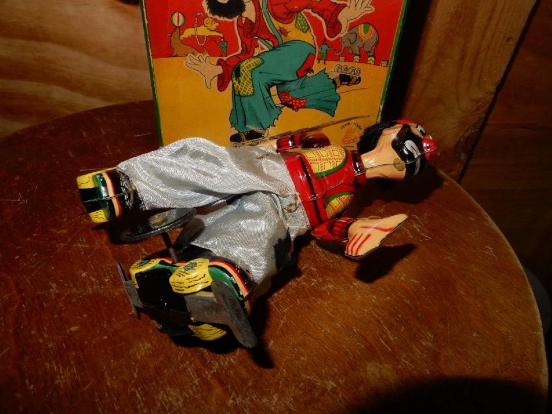 ☆動作済☆人気絶大 ブリキ50'S ピエロのローラースケート箱付☆全高約１６cm