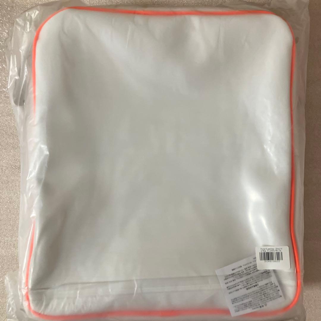 Vaundy VAWS 限定 ショルダーバッグ \"SILENCE\" ホワイト