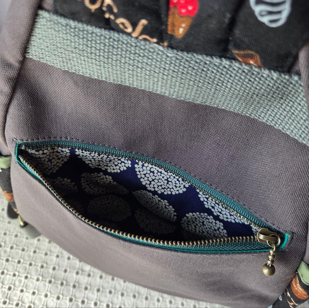 ミケ　しずく型リュック(M)　チョコレート