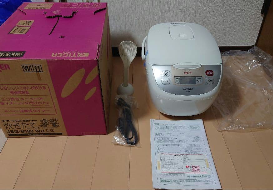 タイガー炊飯ジャー 炊きたて JBG-B180 １升炊き 新品未使用