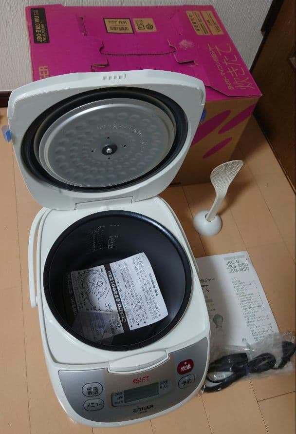 タイガー炊飯ジャー 炊きたて JBG-B180 １升炊き 新品未使用