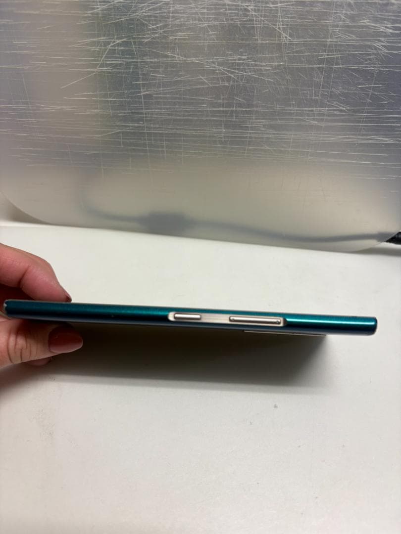 Android　NTTドコモ　URBANO KYV45 グリーン 　中古