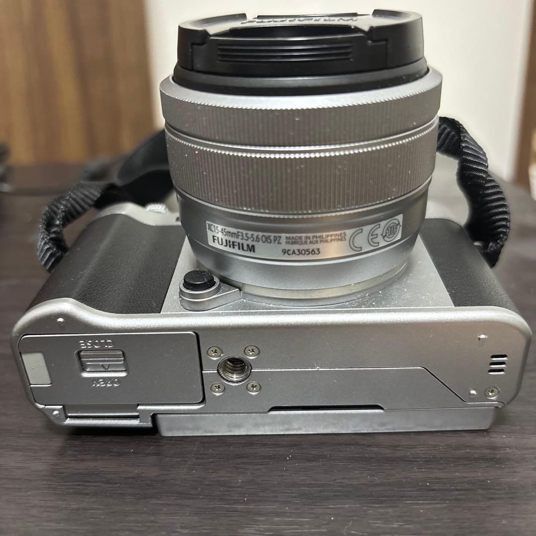 Trần Vinh FUJIFILM X-A5 ミラーレス一眼