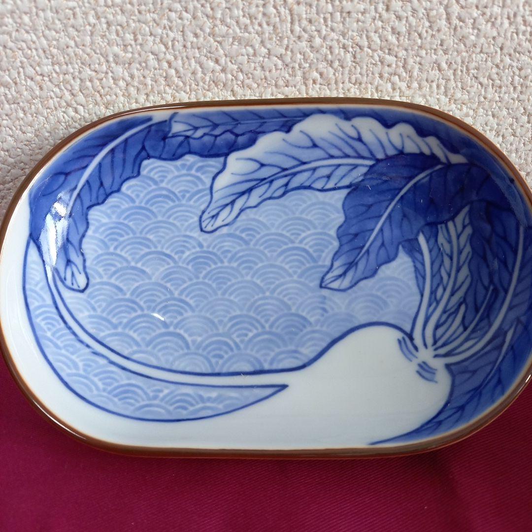 宮内庁御用達　辻製　染付　青海波大根深皿