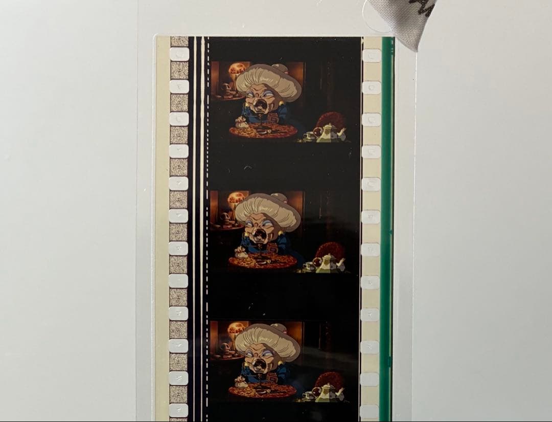 ジブリ　千と千尋の神隠し　しおり　フィルム　ブックマーカー　2枚