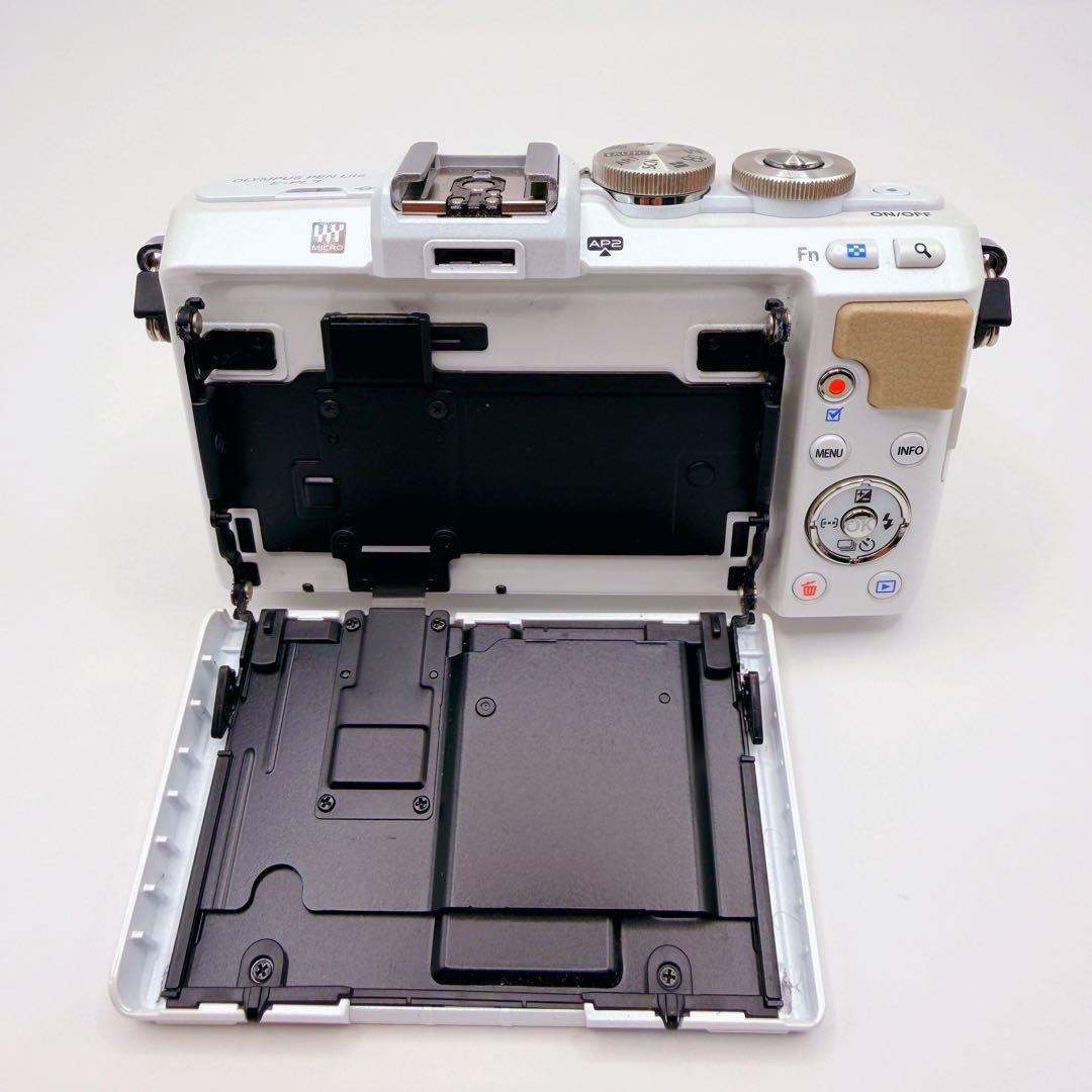 【極美品】OLYMPUS PEN LITE E-PL7 ミラーレス 動作確認済み
