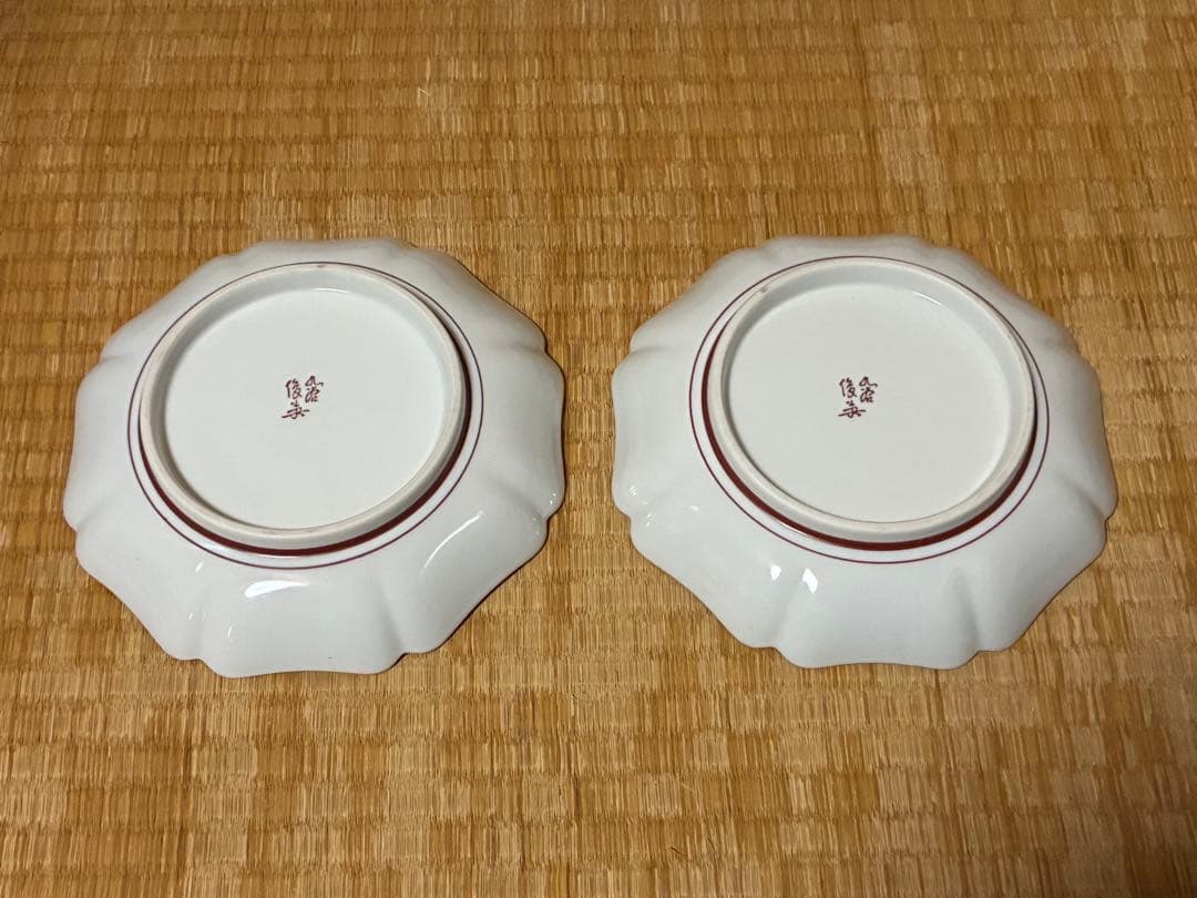 九谷焼 花と鳥の絵柄 八角形皿 二枚 作家物 俊◯