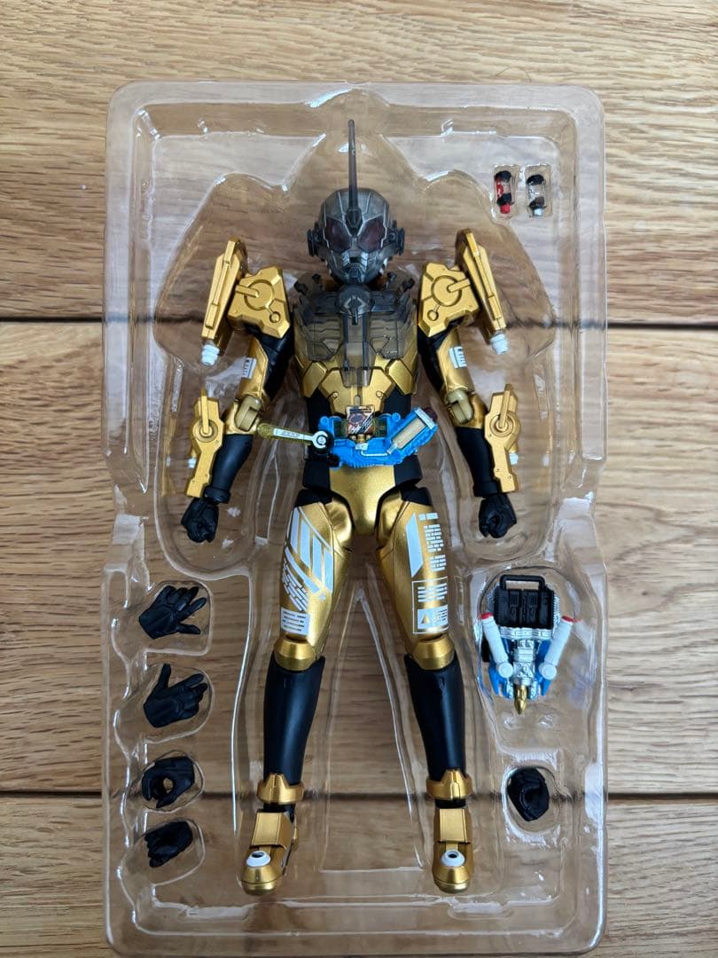 S.H.フィギュアーツ仮面ライダーグリス【美品】