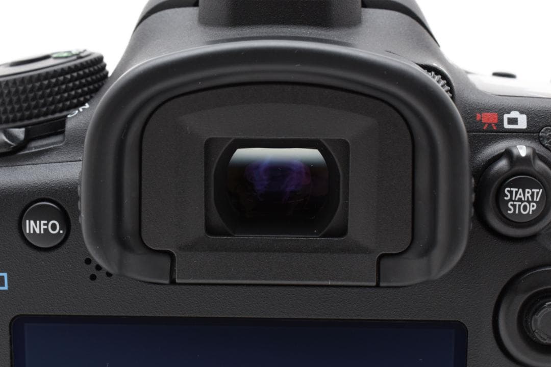 キャノン　Canon EOS 7D MarkII ボディ ≪S数2402回≫