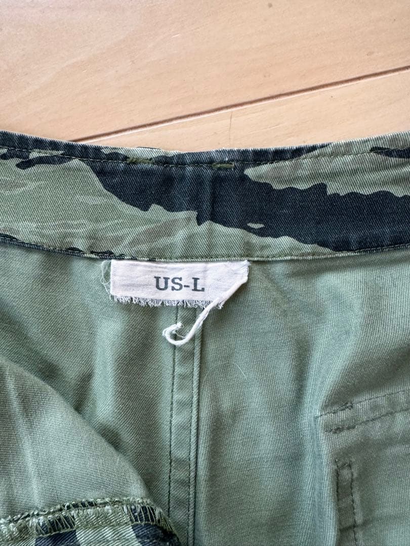 タイガーストライプパンツ