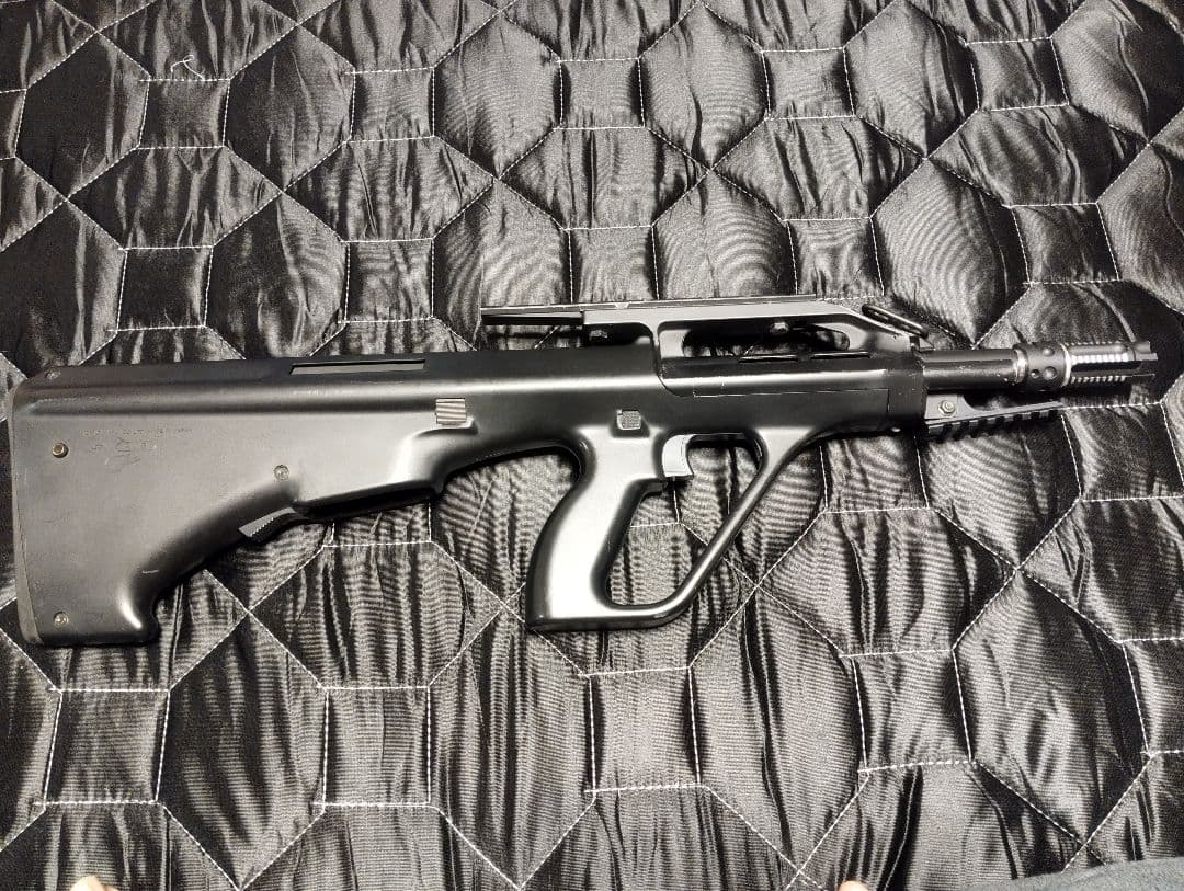 東京マルイ ステアーAUG 電動ガン＋ 装備品一式