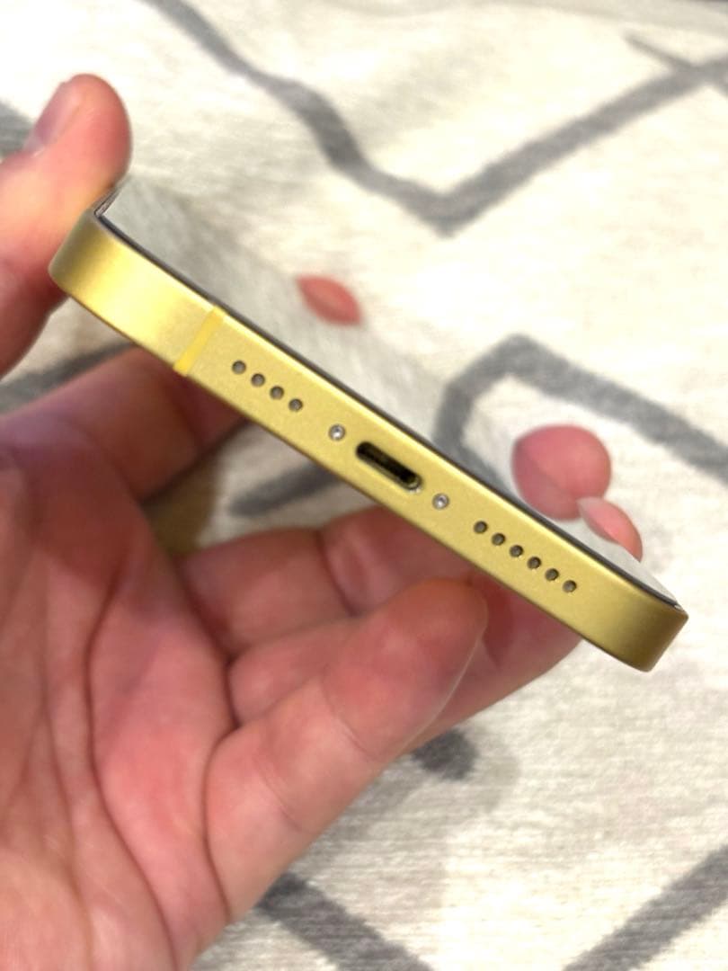 〈2月掲載終了〉【中古美品】iPhone14 plus 〈イエロー、512GB〉