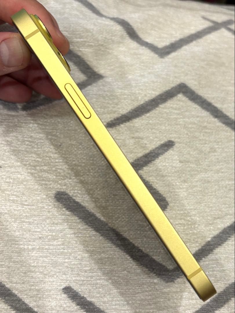 〈2月掲載終了〉【中古美品】iPhone14 plus 〈イエロー、512GB〉
