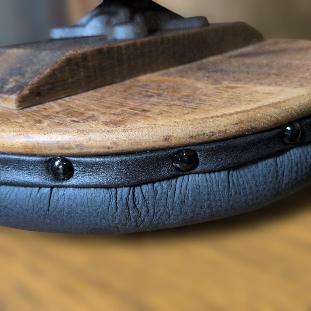 ブロカント古道具アンティークスツール　回転椅子　　 飾り台