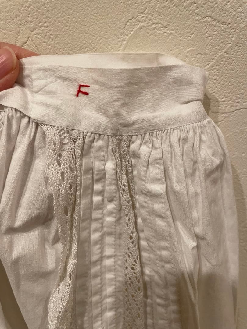 真鍮【一点物】フランスアンティーク　レース　エプロン　ホワイト コットン