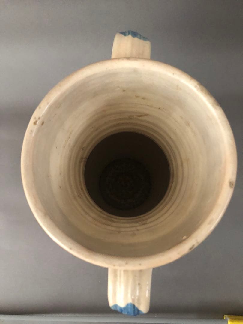 イタリア陶器　　両手花瓶