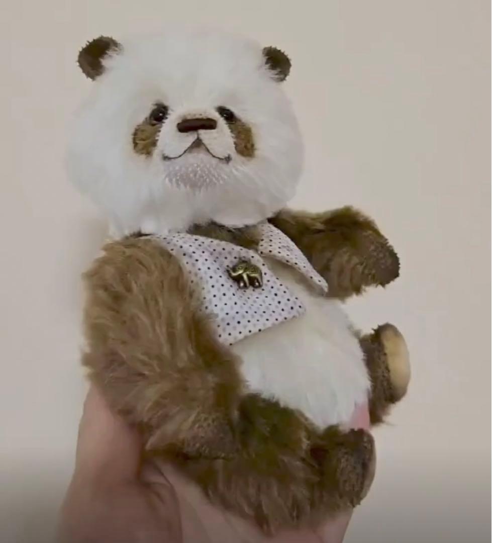 愛おしいパンダちゃん ぬいぐるみ アーティストベア 海外作家様 ハンドメイド