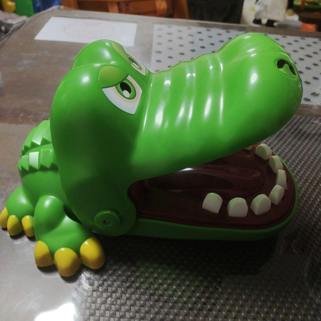 ワニのおもちゃ