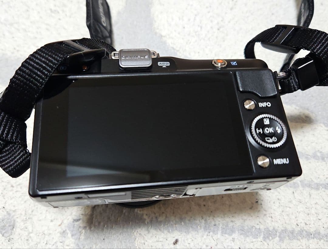 OLYMPUS カメラ OLYMPUS PEN Mini E-P2