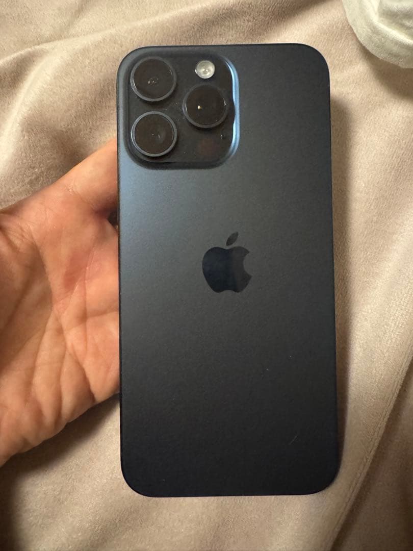 Apple iPhone 15 Pro Max 512GB，すべてのパーツが純正