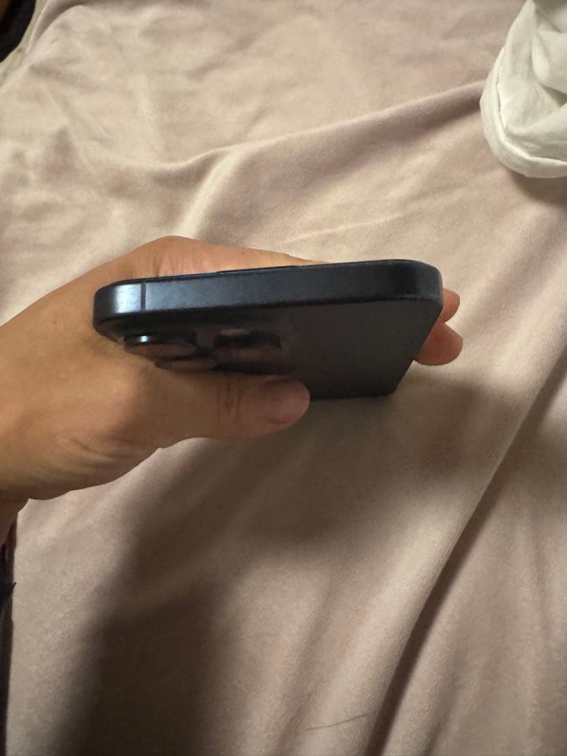 Apple iPhone 15 Pro Max 512GB，すべてのパーツが純正